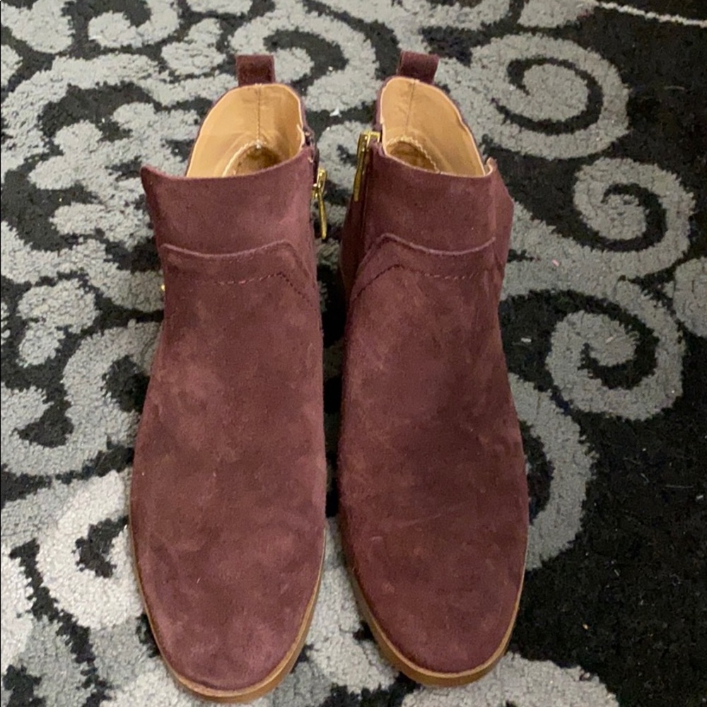 Women's Suede Ankle Boots - Burgundy